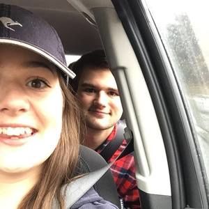 Meet your Posher, Caitlyn